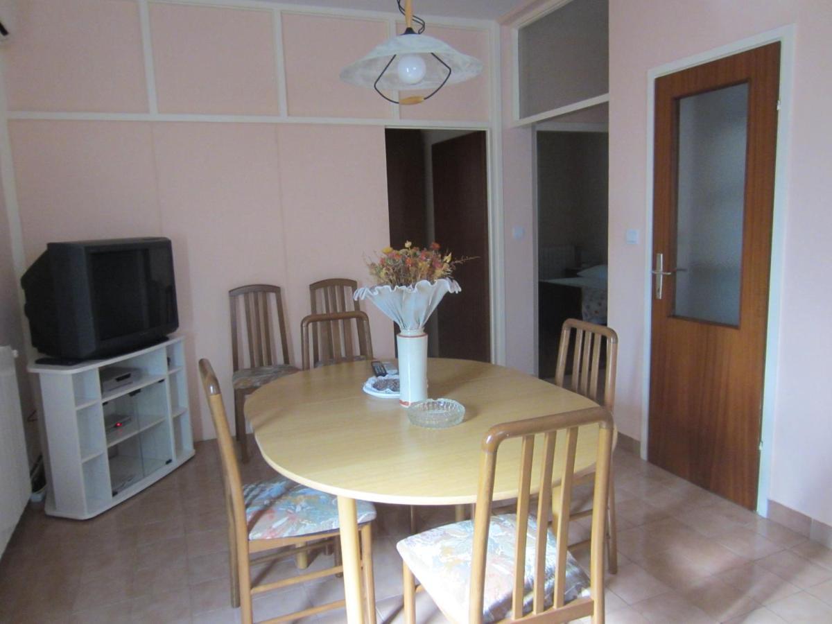 Ivic Apartments Vodice Croatia Eksteriør billede