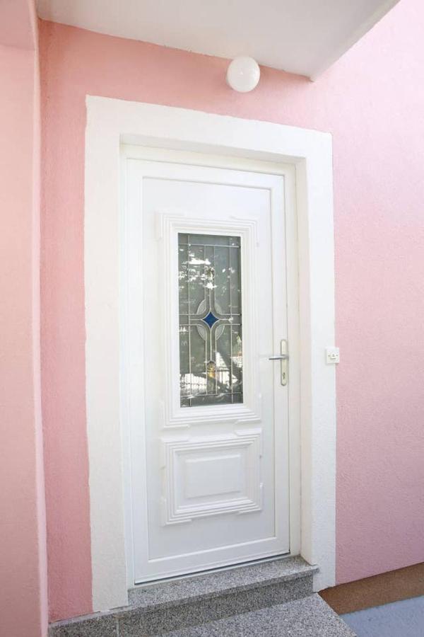 Ivic Apartments Vodice Croatia Eksteriør billede