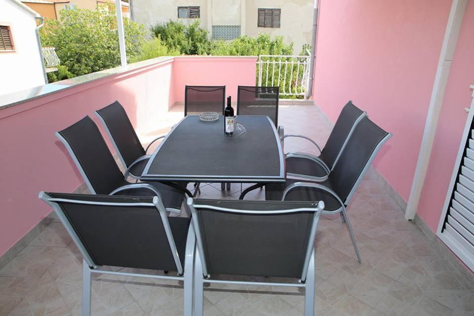 Ivic Apartments Vodice Croatia Eksteriør billede
