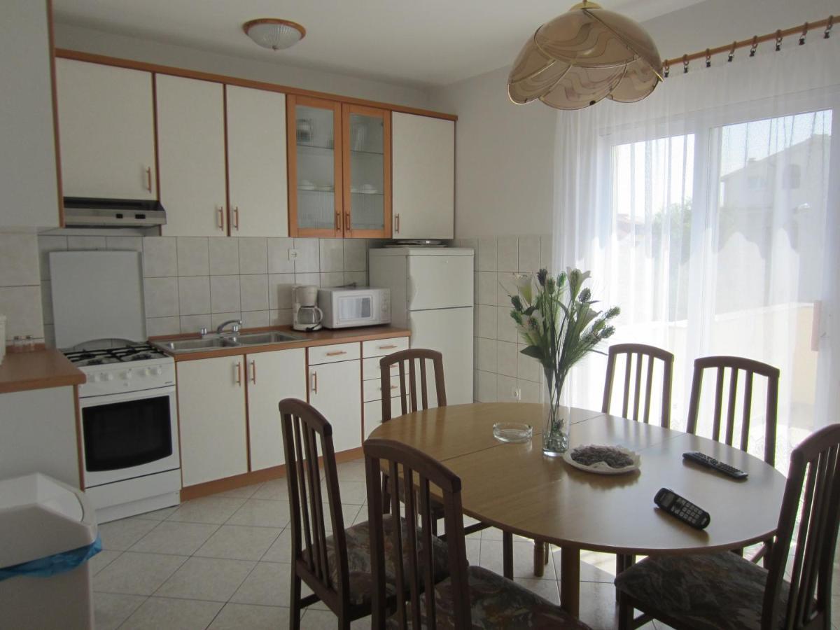 Ivic Apartments Vodice Croatia Eksteriør billede